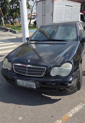 MERCEDES-BENZ C 180 K 1.8 CLASSIC KOMPRESSOR 16V 143 CV GASOLINA 4P AUTOMÁTICO